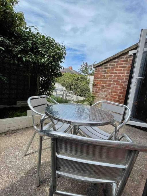 Vila 2 Bed Sleeps 6 Beach Retreat St Annes On Sea Lytham St Annes Exteriér fotografie