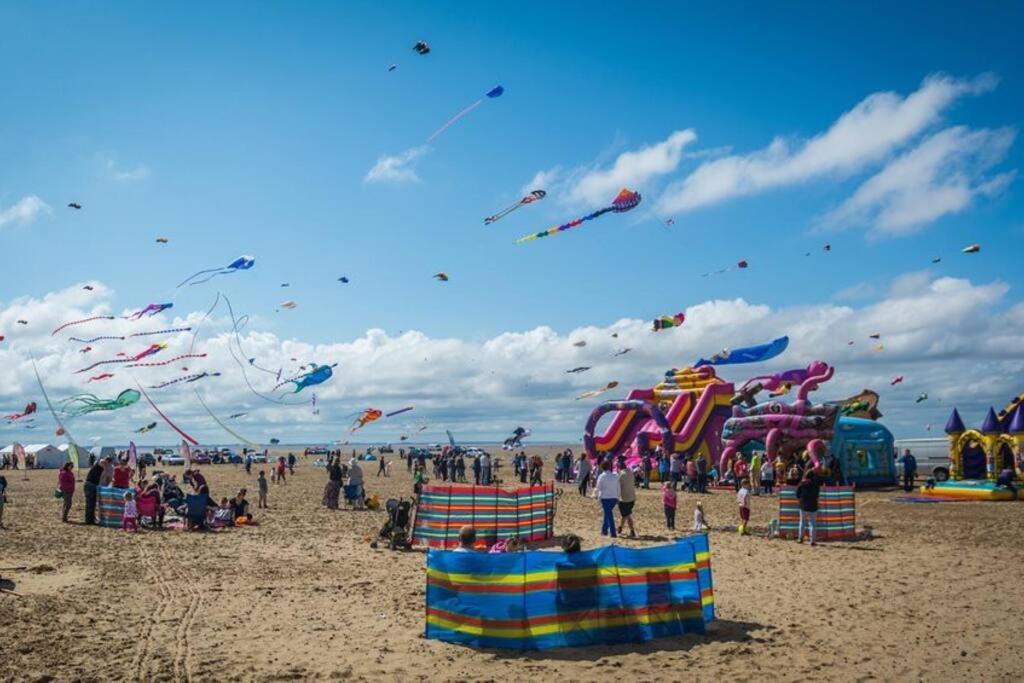 Vila 2 Bed Sleeps 6 Beach Retreat St Annes On Sea Lytham St Annes Exteriér fotografie